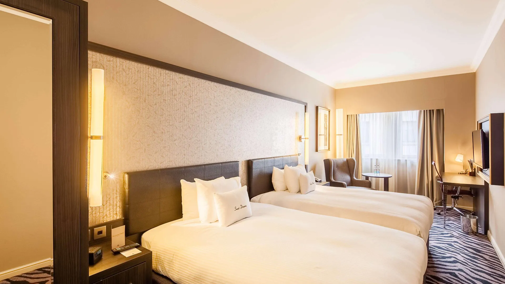 Doubletree By Hilton Edinburgh City Centre