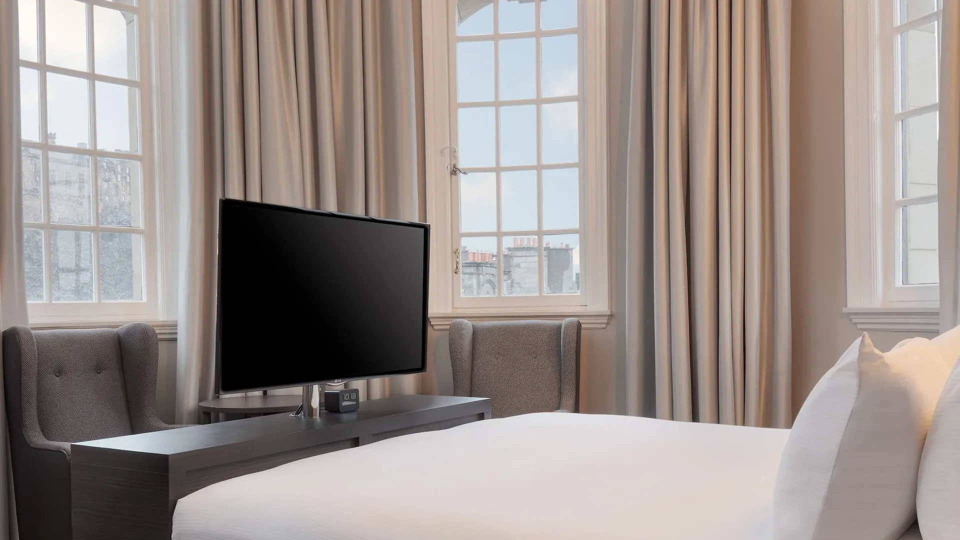 Doubletree By Hilton Edinburgh City Centre