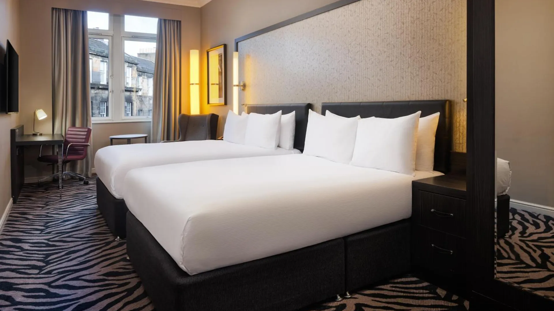 Doubletree By Hilton Edinburgh City Centre Hotel