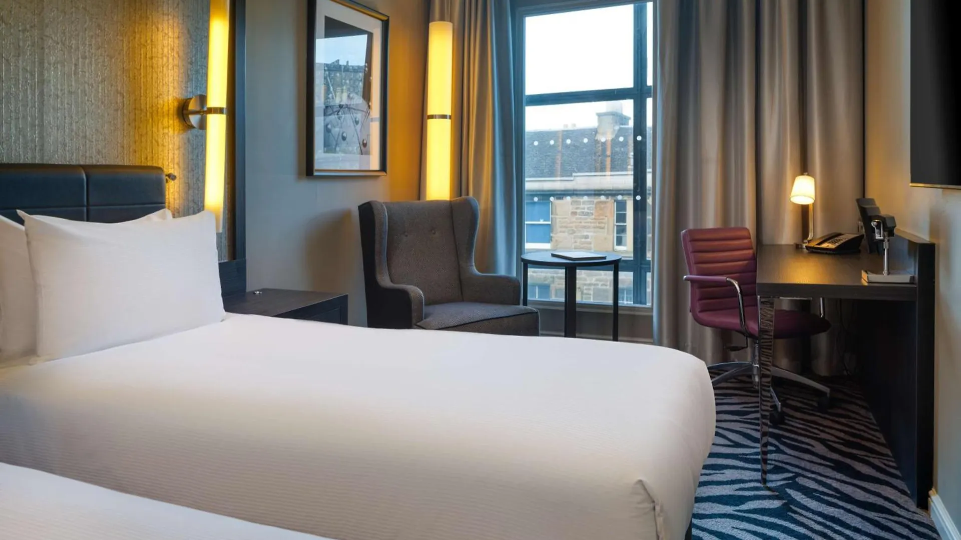 Doubletree By Hilton Edinburgh City Centre Hotel