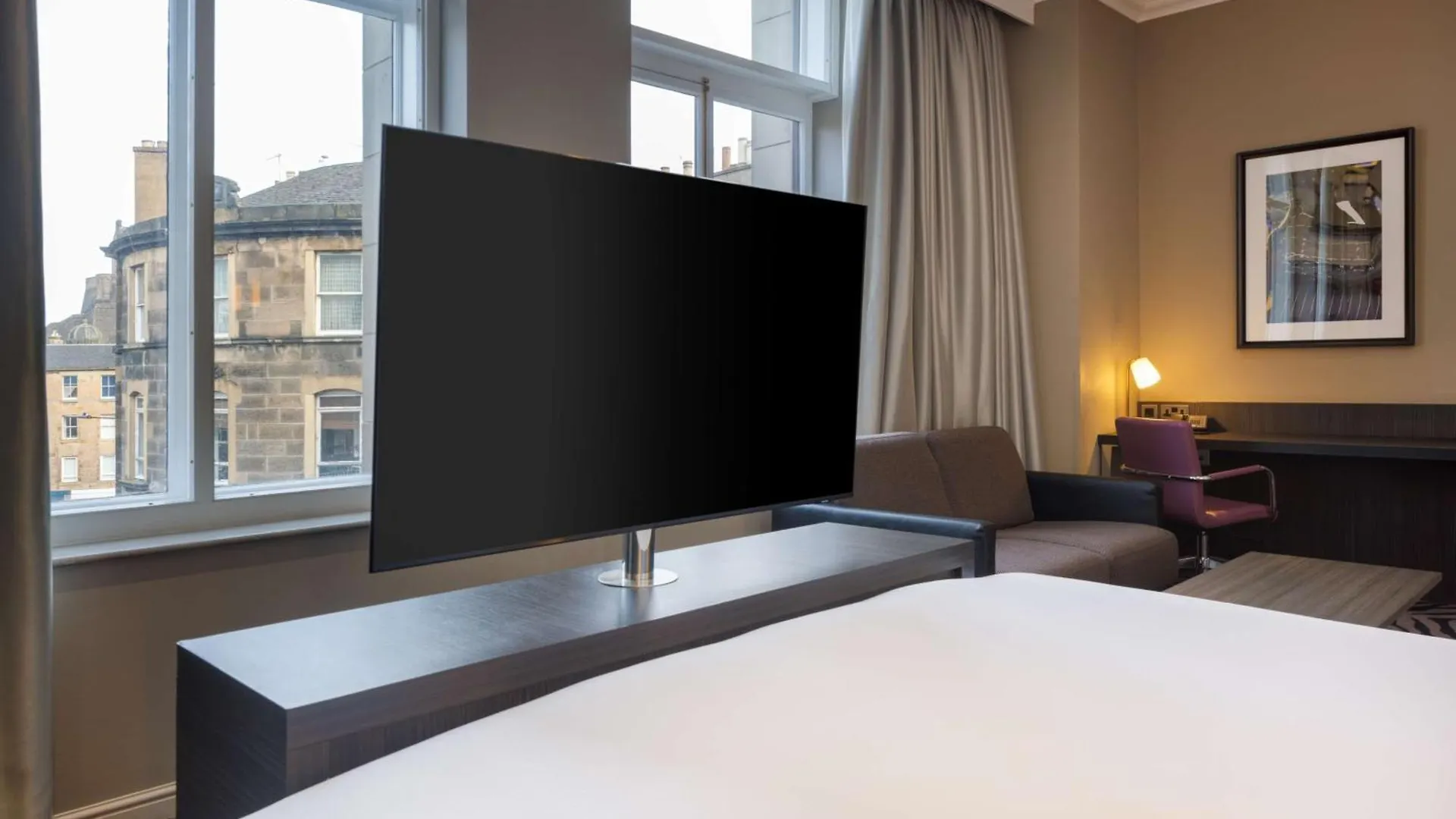 Doubletree By Hilton Edinburgh City Centre Hotel