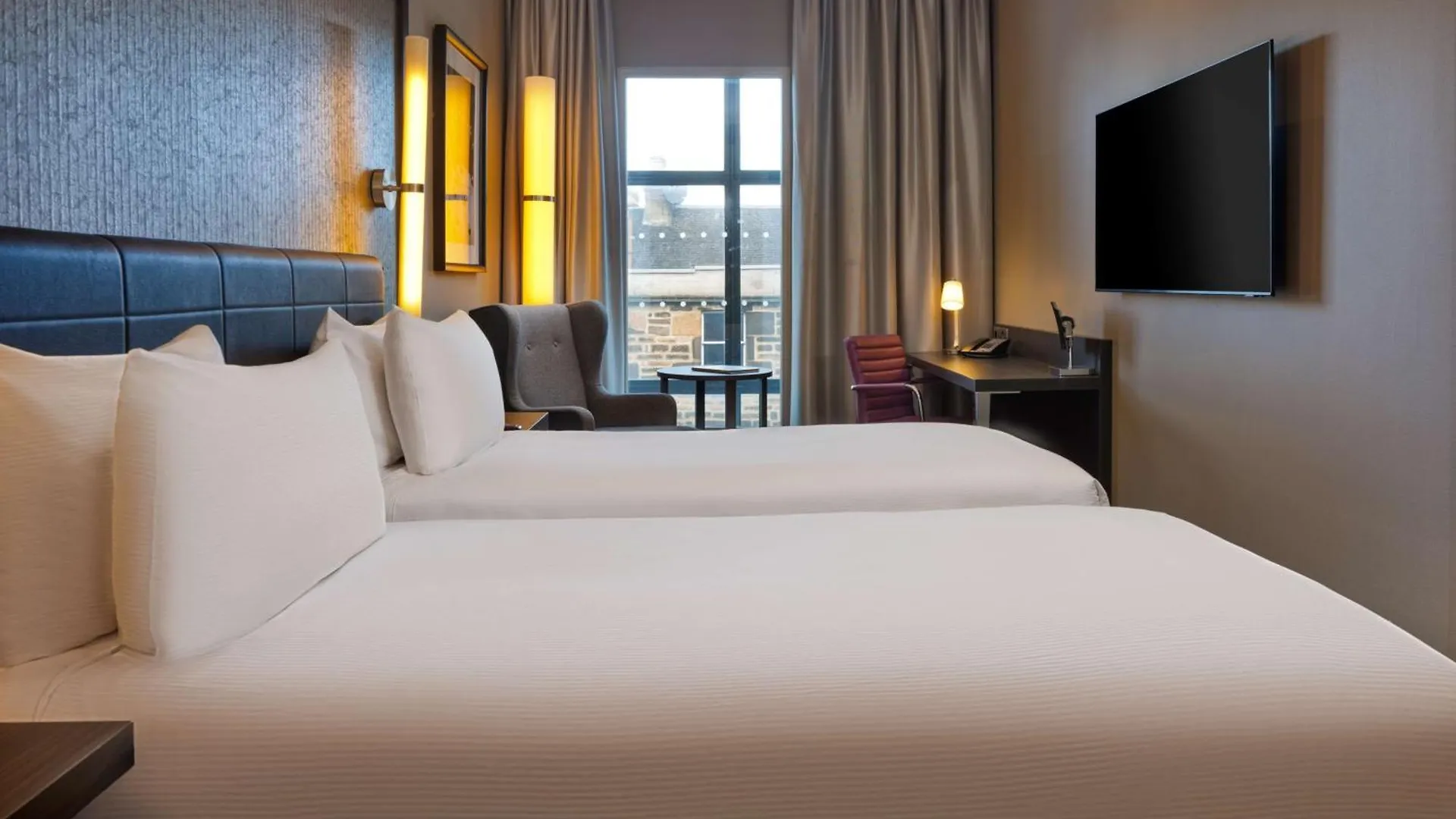 Doubletree By Hilton Edinburgh City Centre