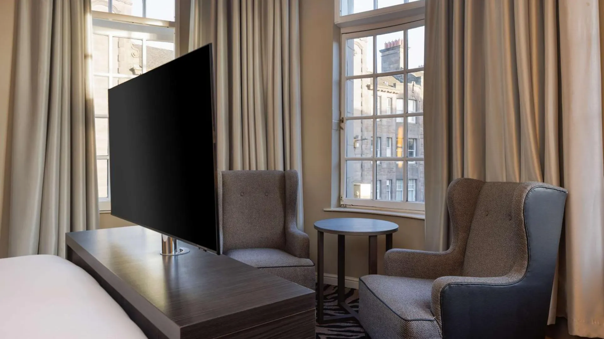 Doubletree By Hilton Edinburgh City Centre