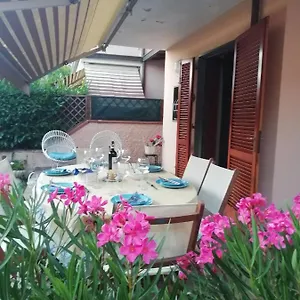 Sole Mare Versilia Villa Cinquale