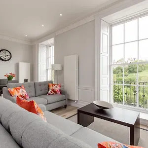 Apartment Destiny Scotland - Chisholm Hunter, EDI