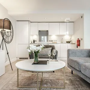 https://tailored-stays-victoria-road.cambridgehotelsuk.com