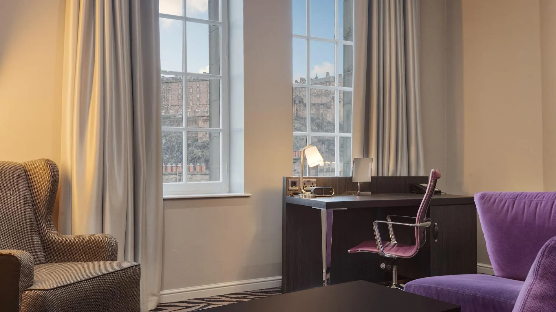 Doubletree By Hilton Edinburgh City Centre