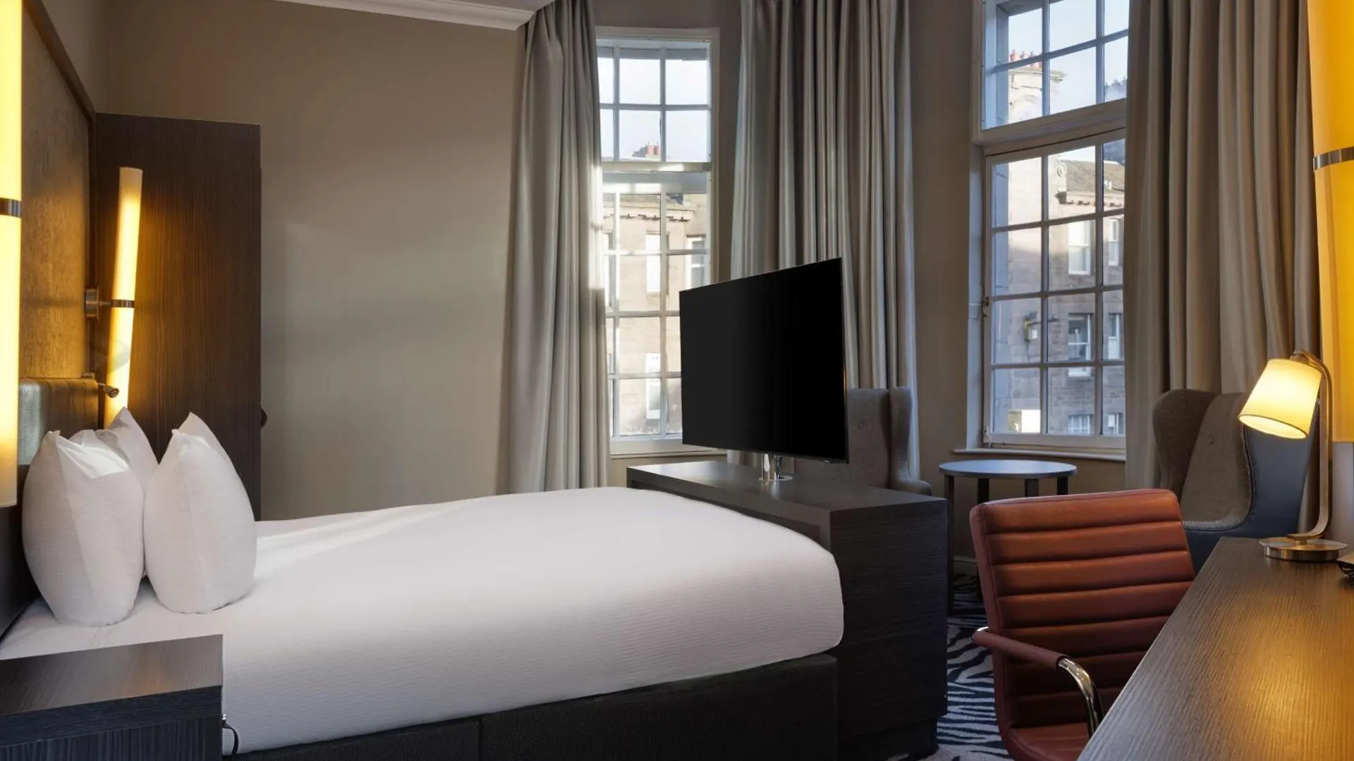 Doubletree By Hilton Edinburgh City Centre Hotel